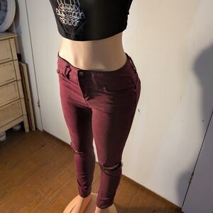 V.I.P. jeans Burgundy distressed skinny jeans size 8